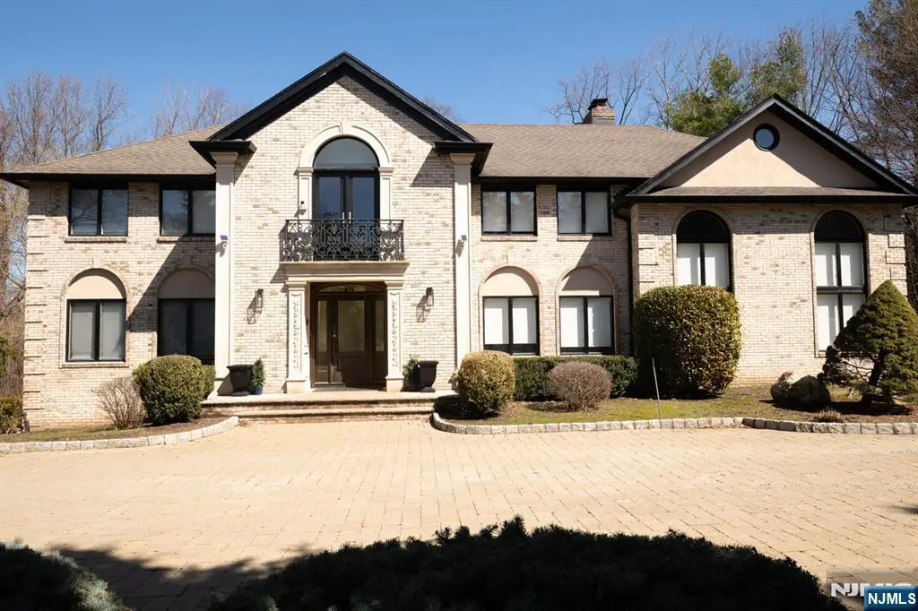 250 Truman Drive, Cresskill, NJ 07626 - #1