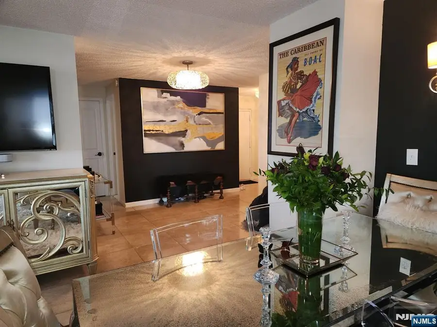 160 Overlook Avenue 4C, Hackensack, NJ 07601 - #2