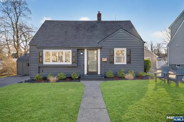 96 Lynwood Road, Verona, NJ 07044