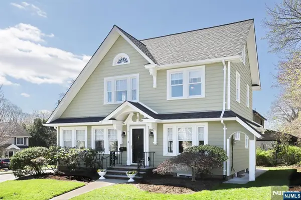 61 Fairview Avenue, Glen Rock, NJ 07452