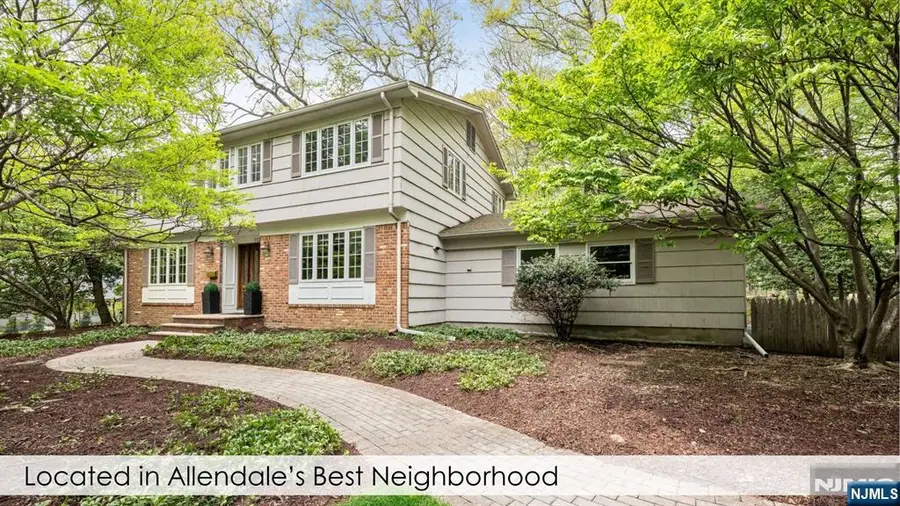 112 Edgewood Road, Allendale, NJ 07401 - #2