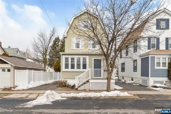 7 Pine Street, Bloomfield, NJ 07003