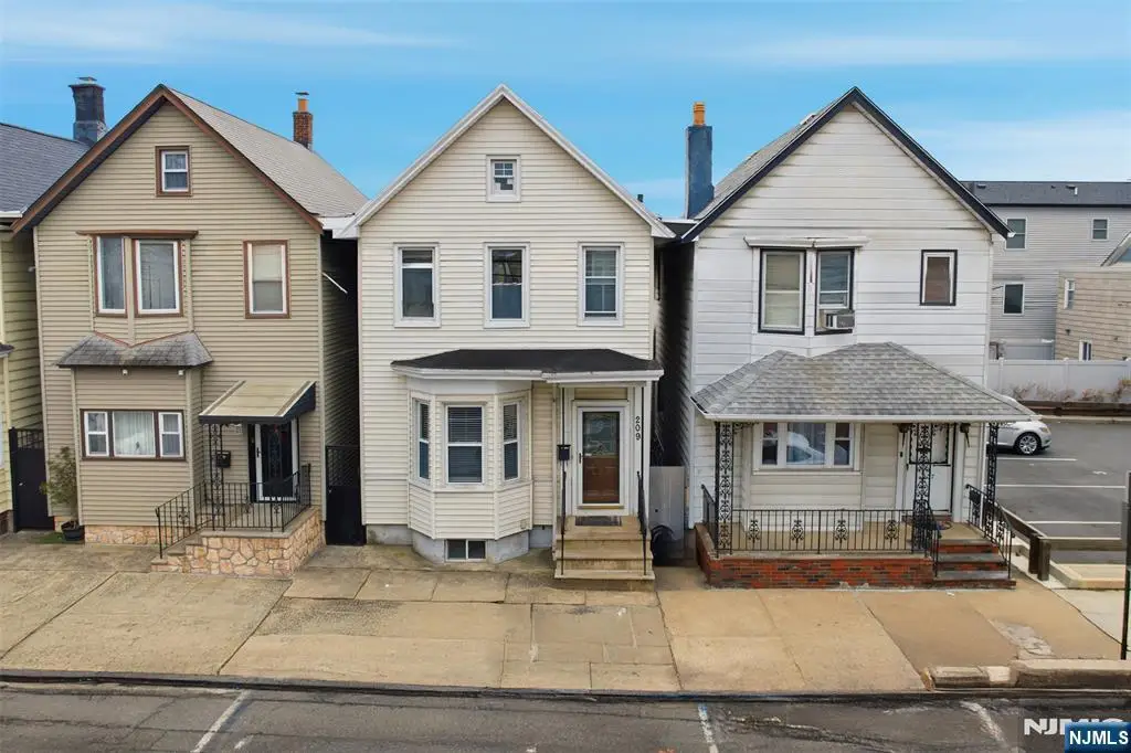 209 Hamilton Street, Harrison, NJ 07029 - #1