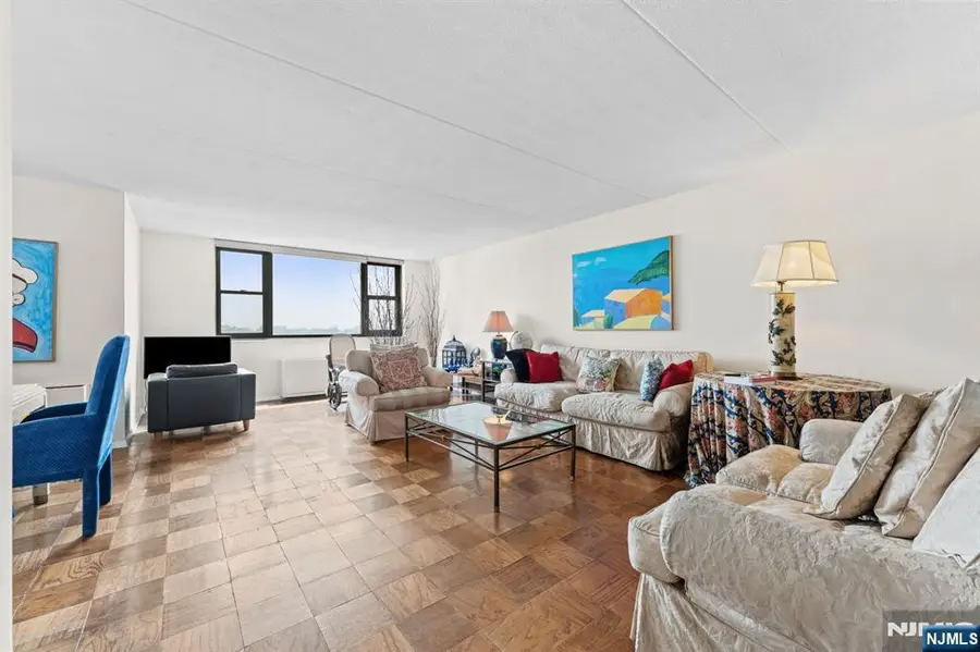 250 Gorge 14J, Cliffside Park, NJ 07010 - #2