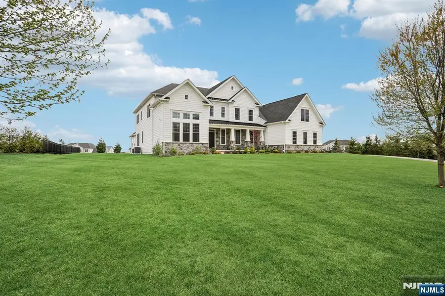 281 Crescent Avenue, Mahwah, NJ 07430 - #2