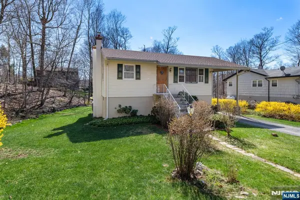 6 Jay Road, Vernon, NJ 07422