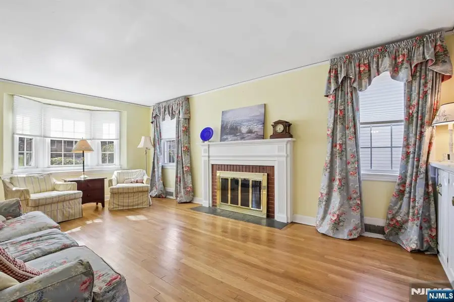 33 Coolidge Avenue, Caldwell, NJ 07006 - #2