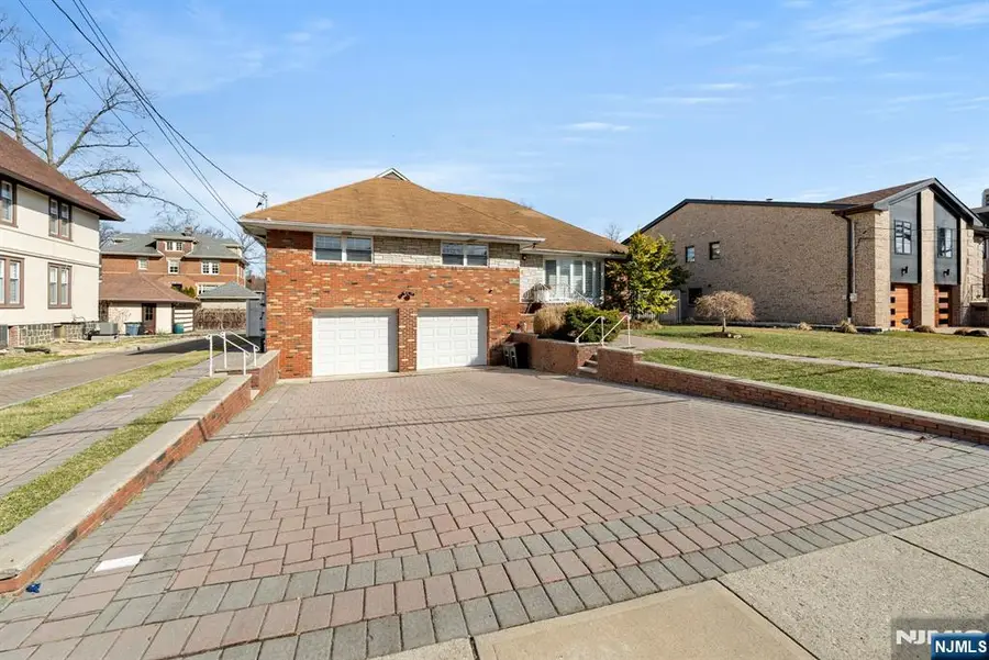 1070 Cumbermeade Road, Fort Lee, NJ 07024 - #2