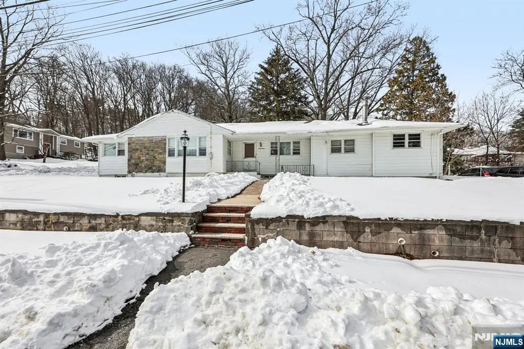 33 Lotz Avenue, North Haledon, NJ 07508 - #1