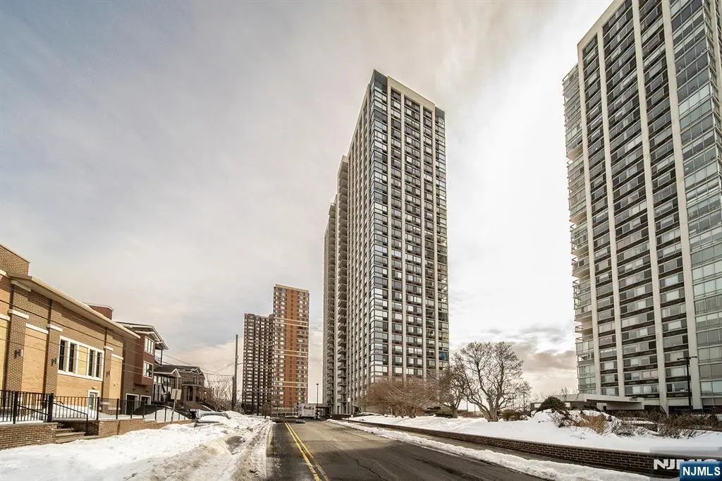 200 Old Palisade Road 16E, Fort Lee, NJ 07024 - #1