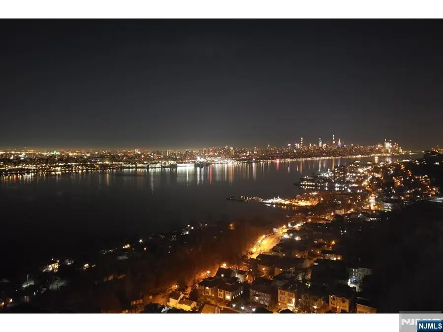 200 Old Palisade Road 16E, Fort Lee, NJ 07024 - #3