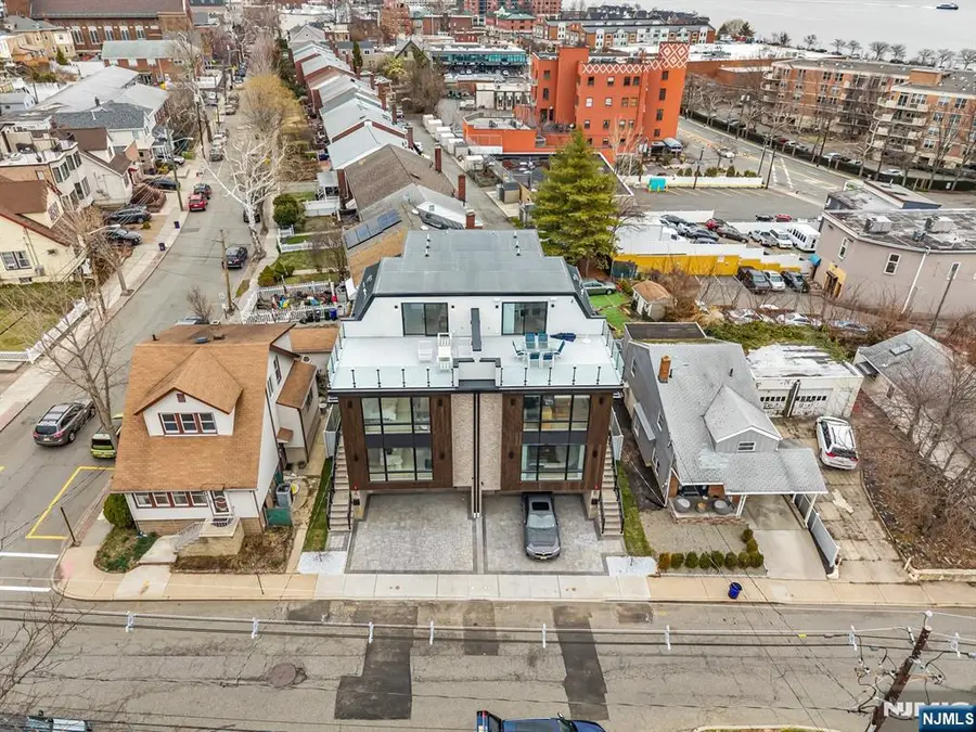 25 Garden Place A, Edgewater, NJ 07020 - #2