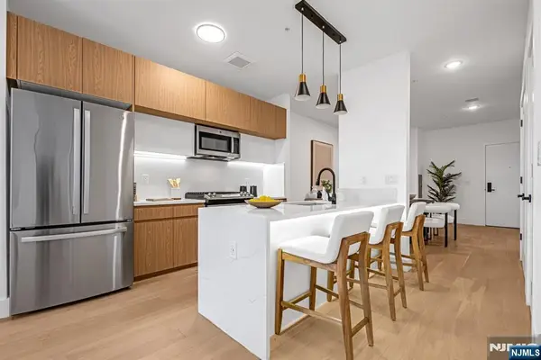 649 38th Street PH505, Union City, NJ 07087