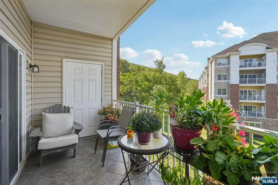 2217 Warrens Way, Wanaque, NJ 07465 - #2