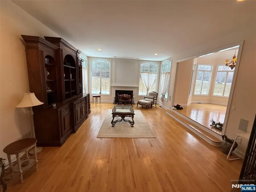 6 Trout Brook Court, Chester, NJ 07930 - #3