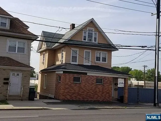 570 Grand Avenue, Ridgefield, NJ 07657 - #1