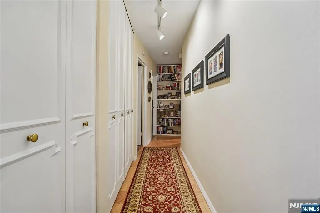 555 North Avenue 17-U, Fort Lee, NJ 07024 - #1