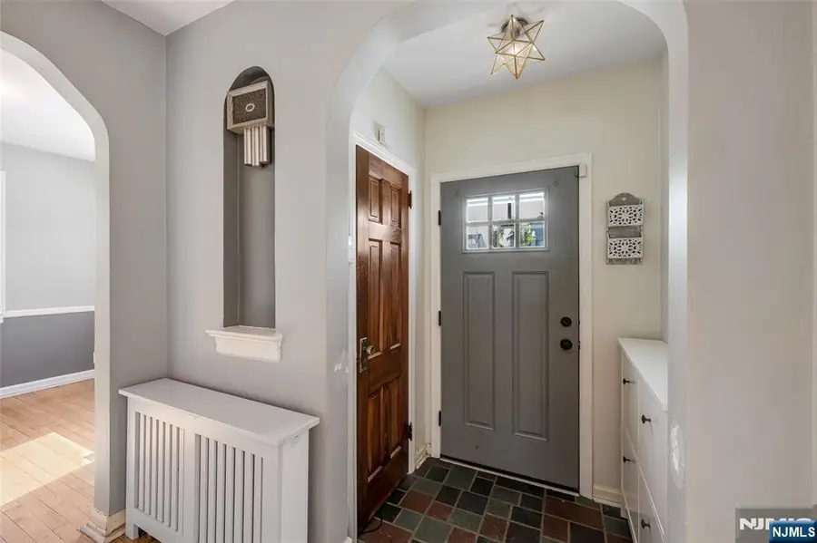 10-09 Charles Street, Fair Lawn, NJ 07410 - #3