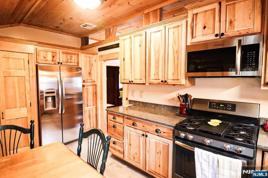 41 Hillside Avenue, Stockholm, NJ 07460 - #3