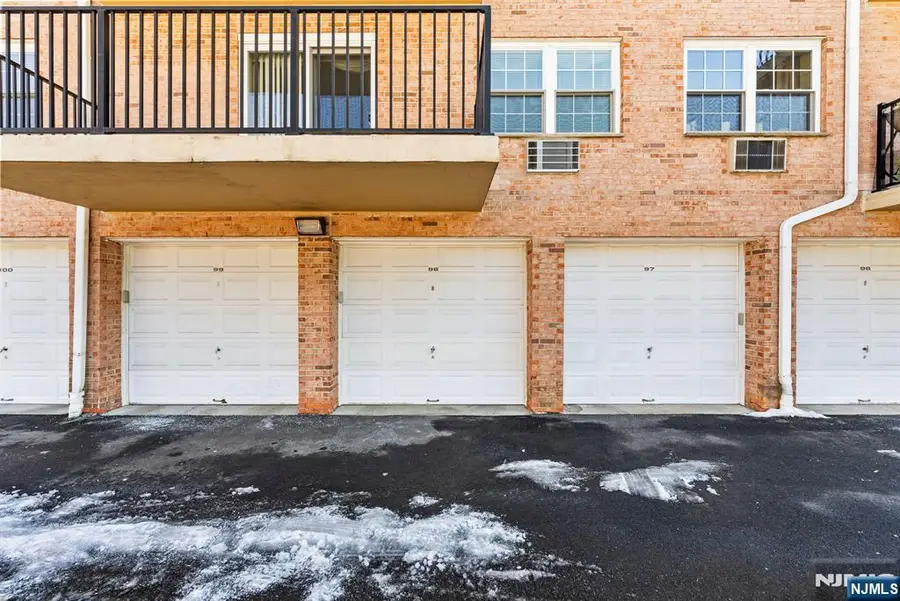 550 Fairview Avenue 111, Westwood, NJ 07675 - #3