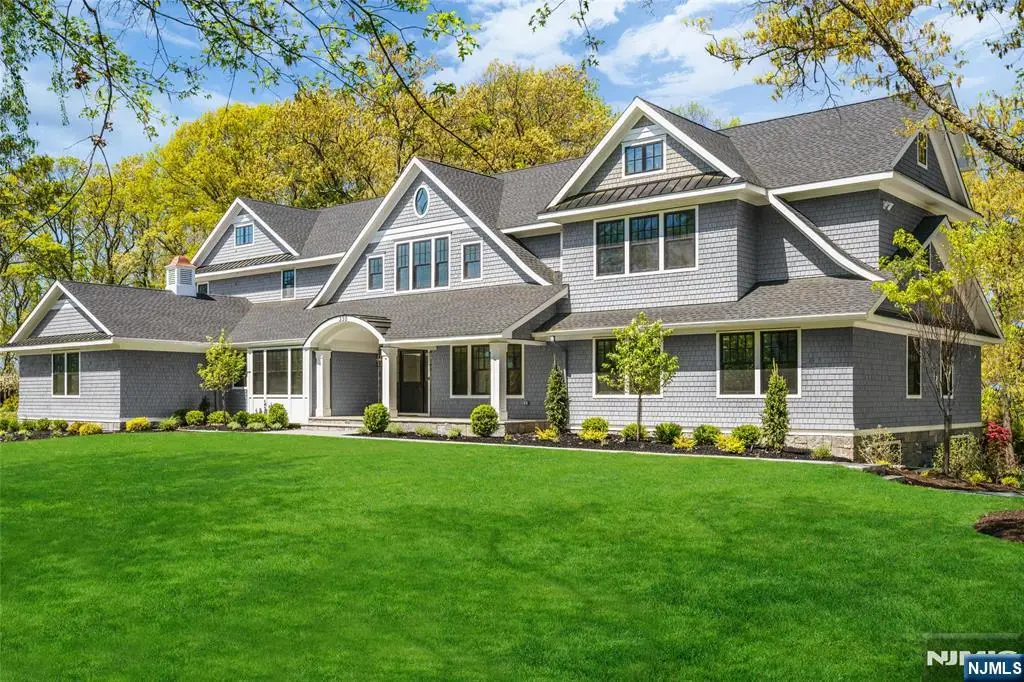 330 Hartshorn Drive, Short Hills, NJ 07078 - #1