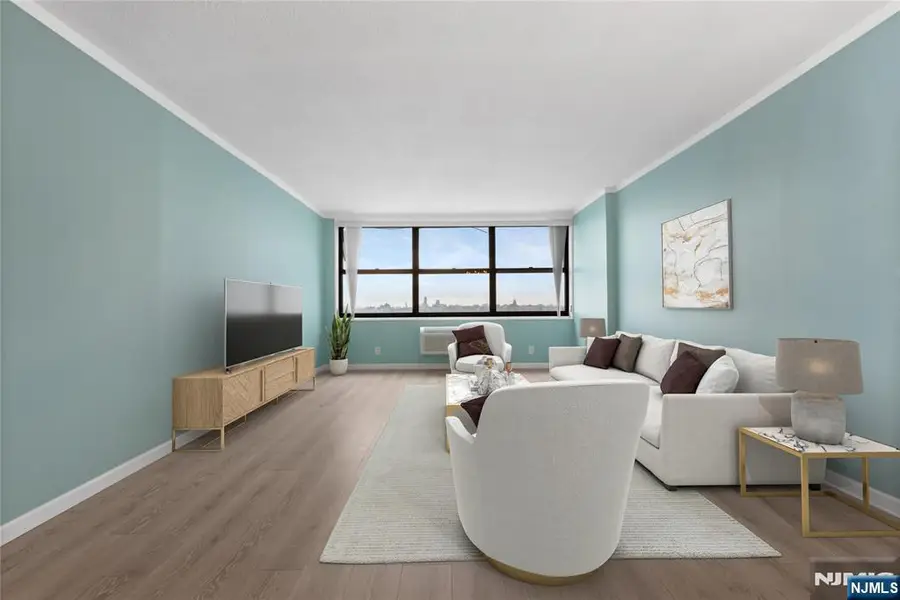 7004 Boulevard East 28C, Guttenberg, NJ 07093 - #2