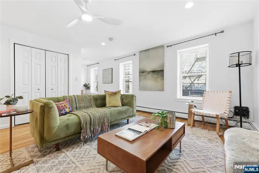 325 5th Street 2, Jersey City, NJ 07302 - #3