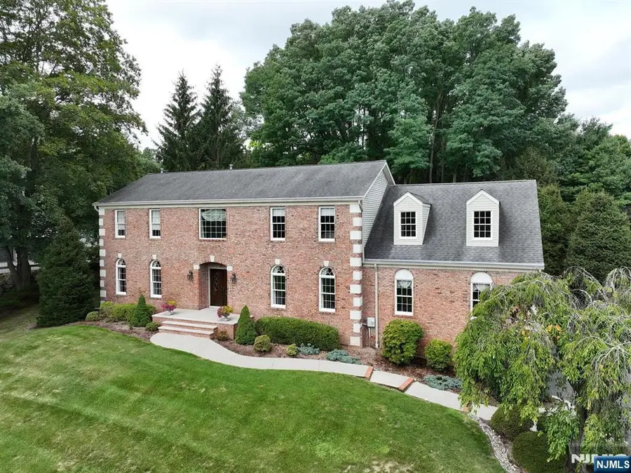 34 Crocker Mansion Drive, Mahwah, NJ 07430 - #2