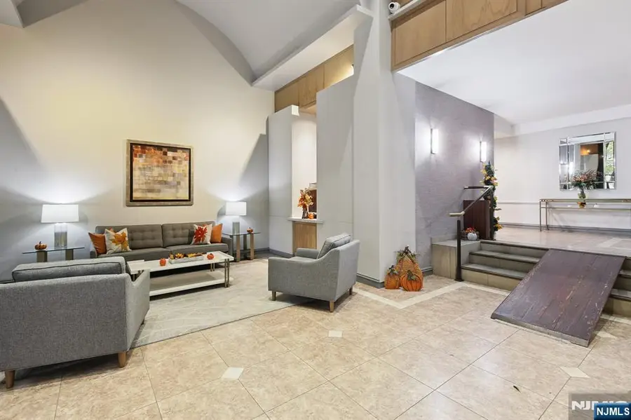 125 Prospect Avenue 17G, Hackensack, NJ 07601 - #3