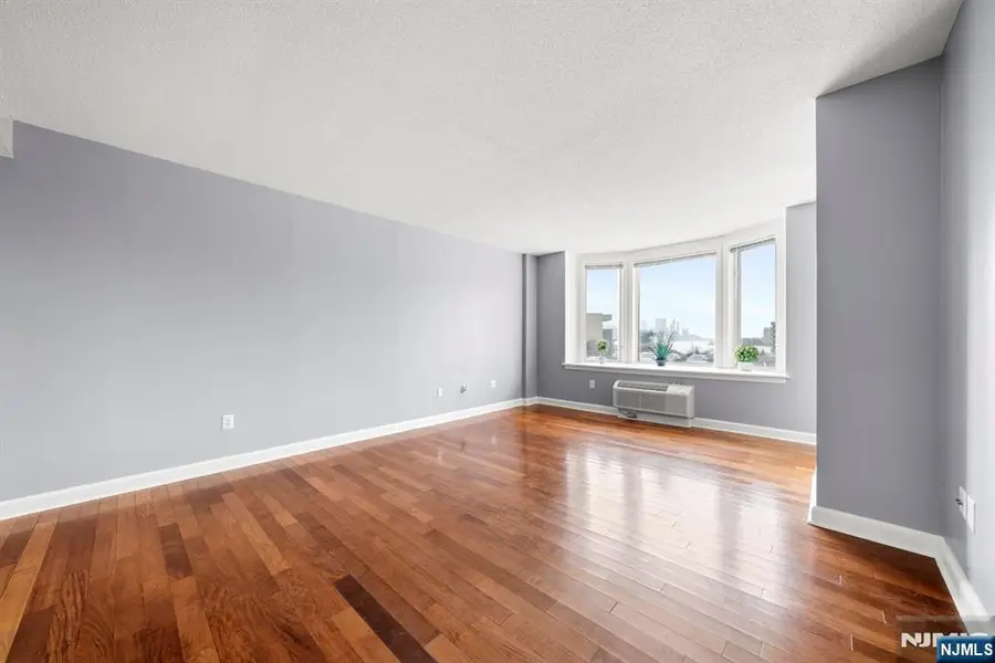 5105 City Place 5105, Edgewater, NJ 07020 - #3