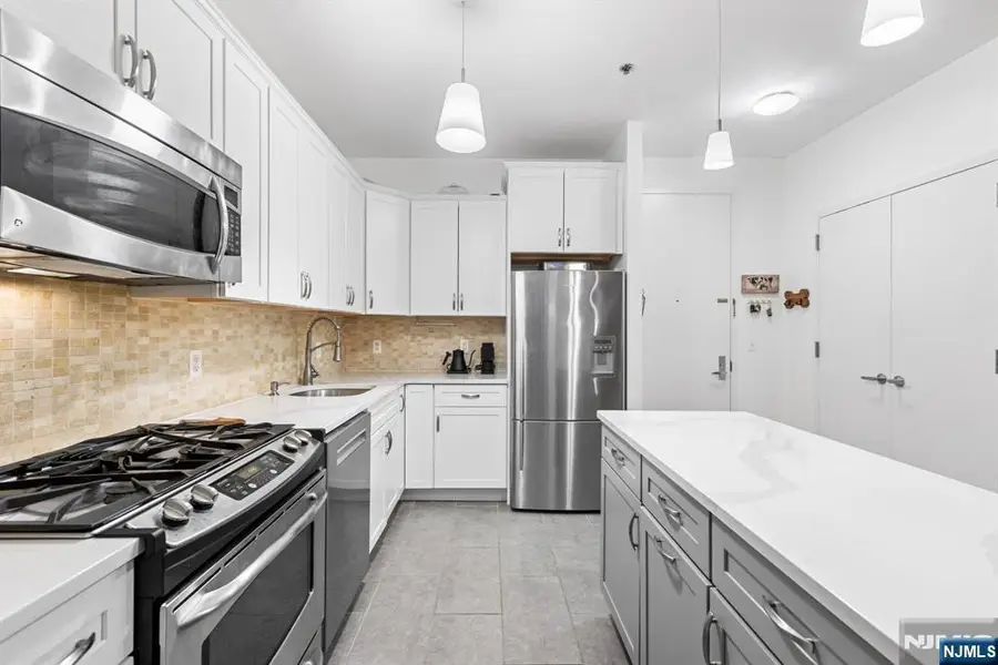 25 McWilliams Place 307, Jersey City, NJ 07302 - #3