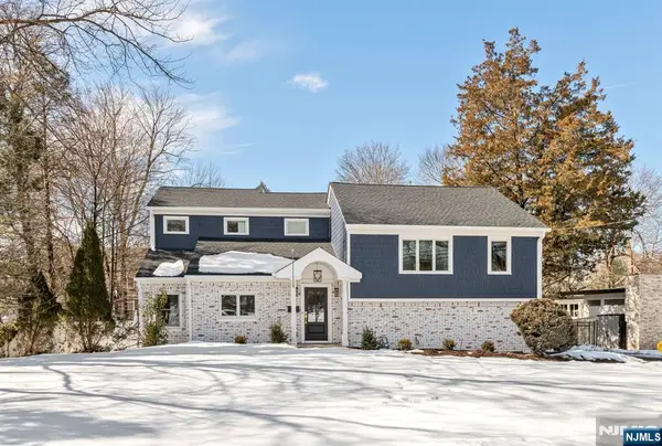 35 Lloyd Road, Ho-Ho-Kus, NJ 07423