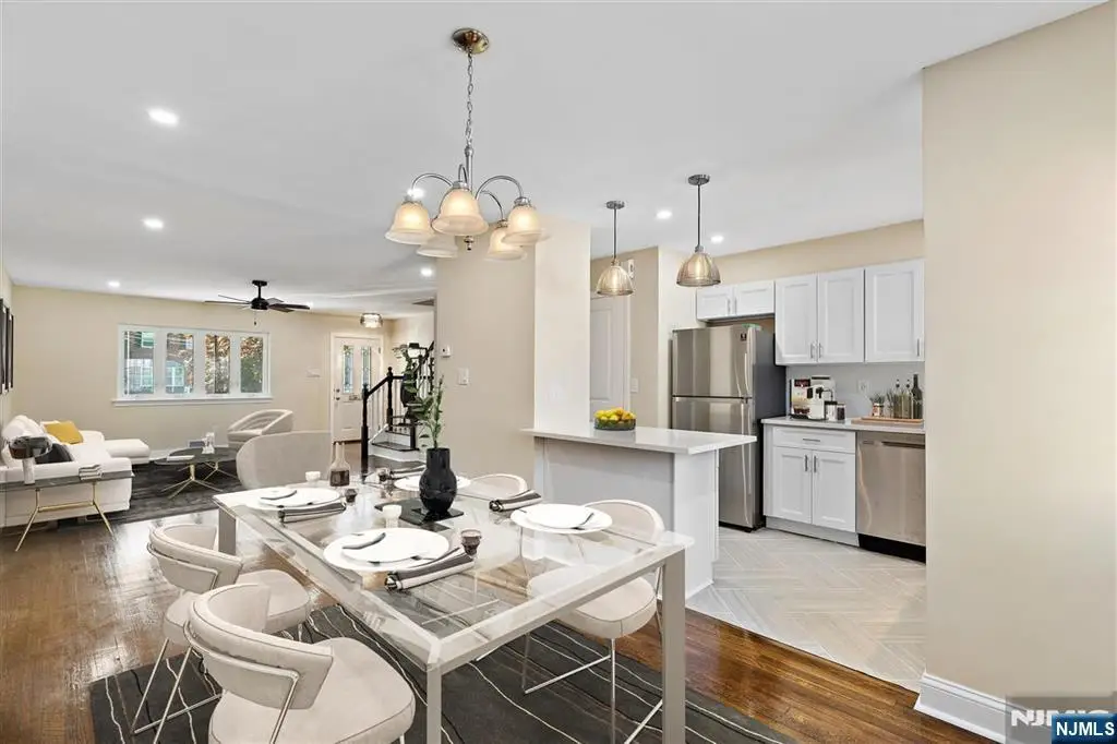 29 Parkview Terrace, Bayonne, NJ 07002 - #1