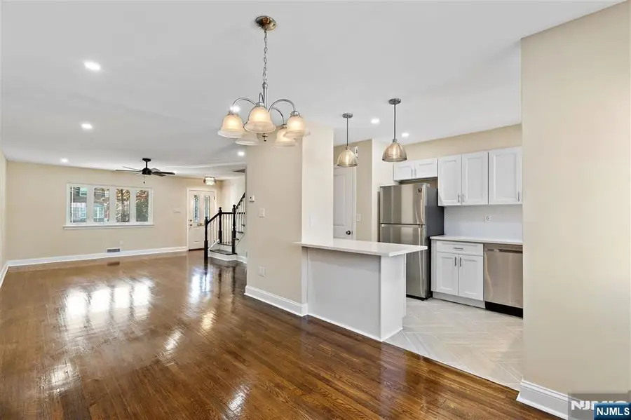 29 Parkview Terrace, Bayonne, NJ 07002 - #3