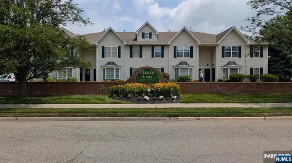 4 Chanda Court, Clifton, NJ 07012