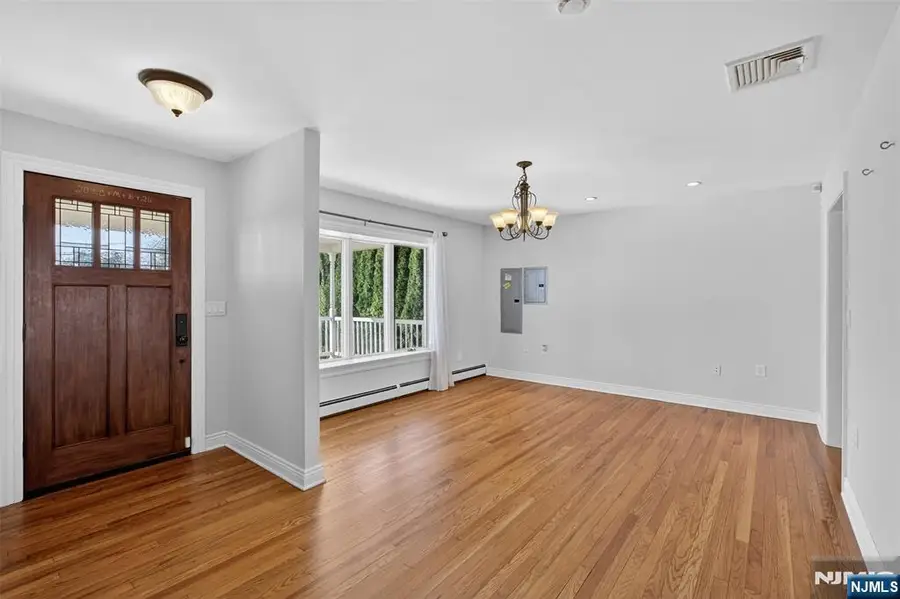 33 Georgia Drive, Wayne, NJ 07470 - #3