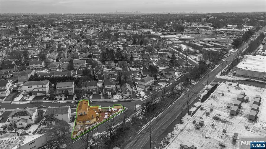 28 Butler Street, Clifton, NJ 07011 - #3