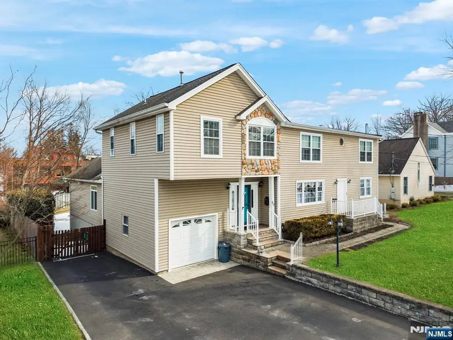 60 Belleview Avenue, Butler, NJ 07405 - #2