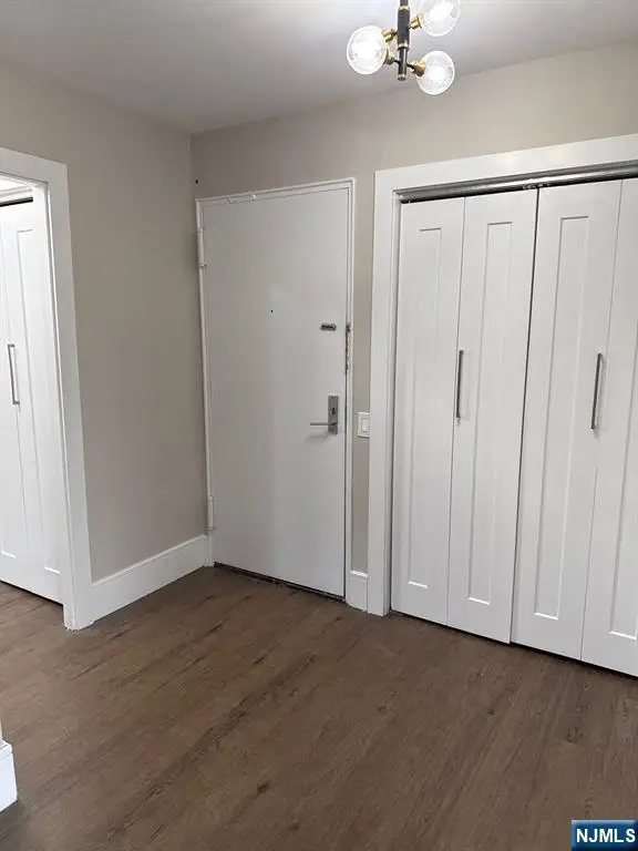 2400 Hudson Terrace 3F, Fort Lee, NJ 07024