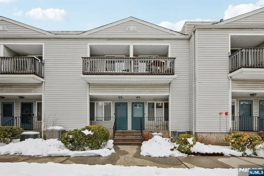 25 Willow Wood Square 25, East Rutherford, NJ 07073 - #2