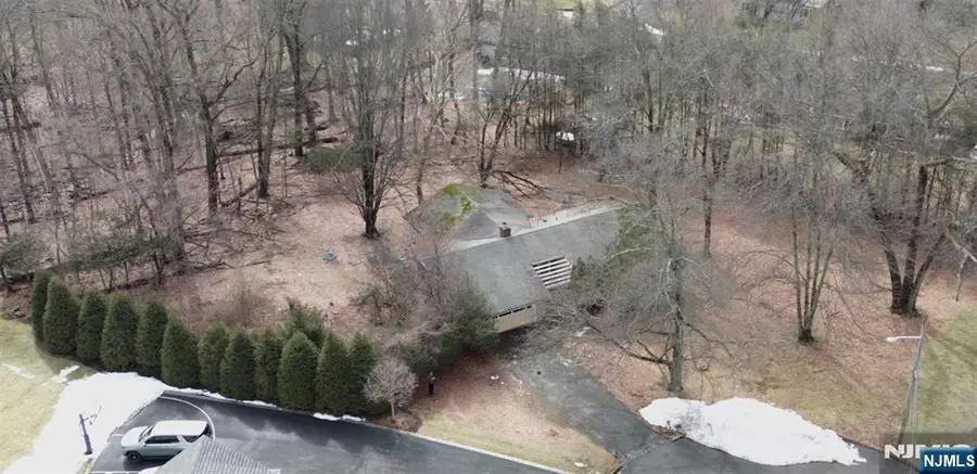 23 Elizabeth Court, North Haledon, NJ 07508 - #3