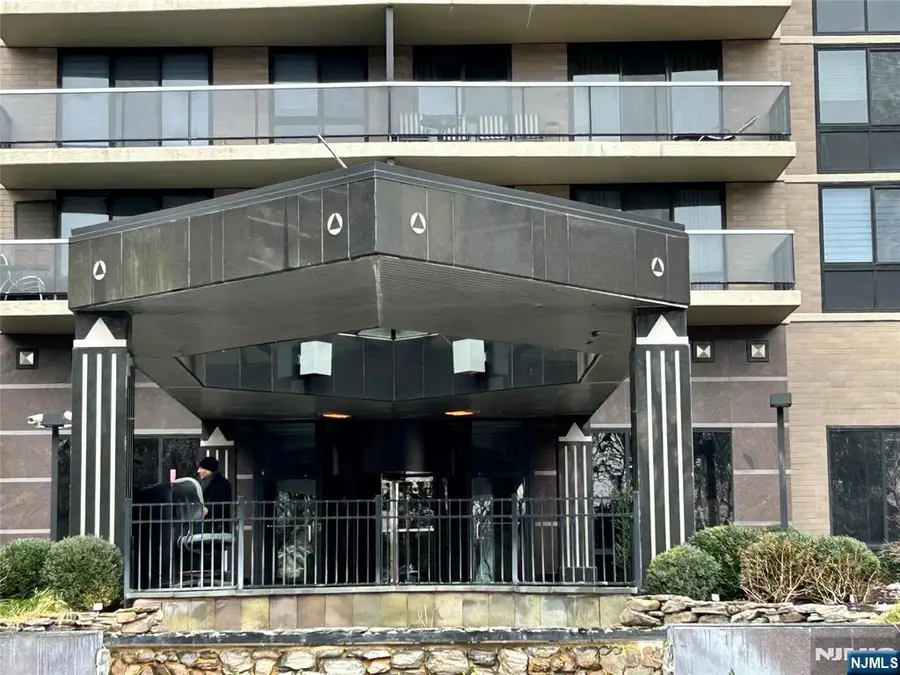 1512 Palisade Avenue 10P, Fort Lee, NJ 07024 - #2