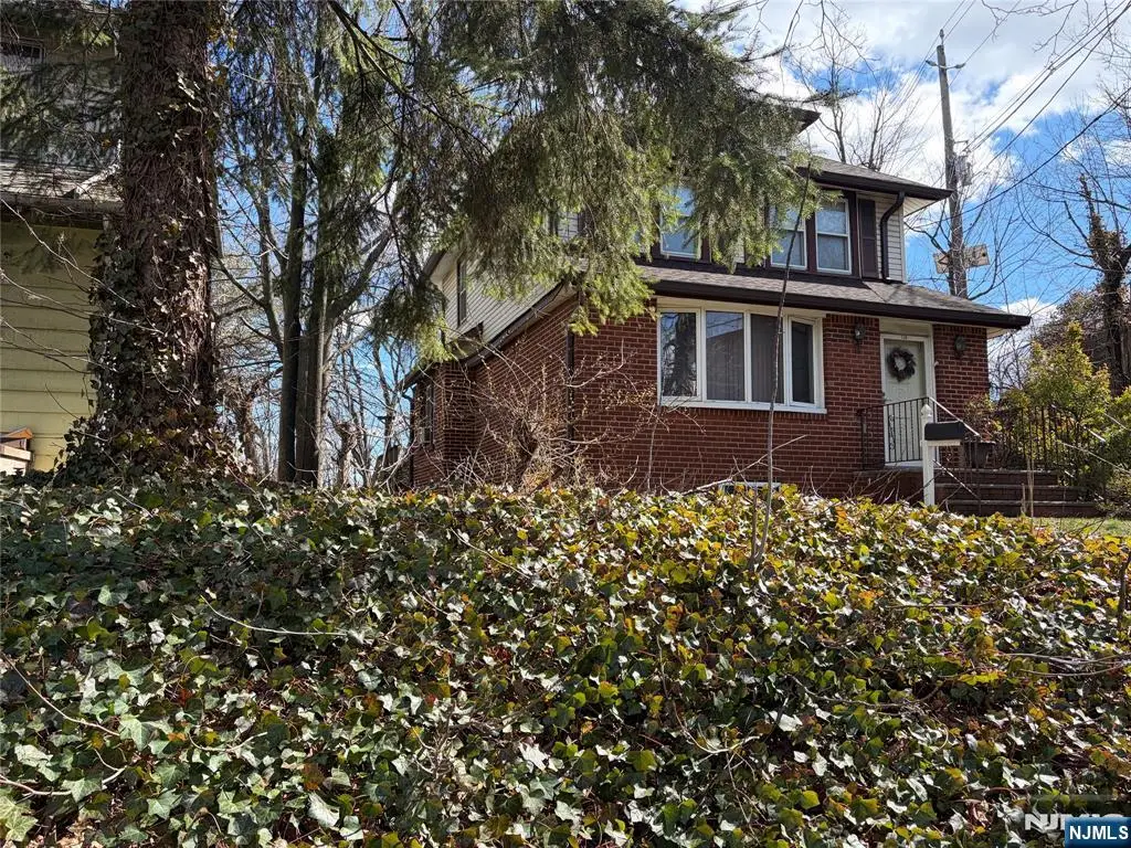 528 Terrace Avenue, Hasbrouck Heights, NJ 07604 - #1