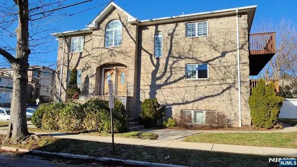 44 Delia Boulevard A, Palisades Park, NJ 07650