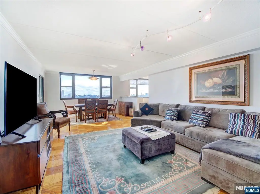 250 Gorge Road 17L, Cliffside Park, NJ 07010 - #1