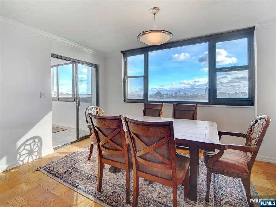 250 Gorge Road 17L, Cliffside Park, NJ 07010 - #3