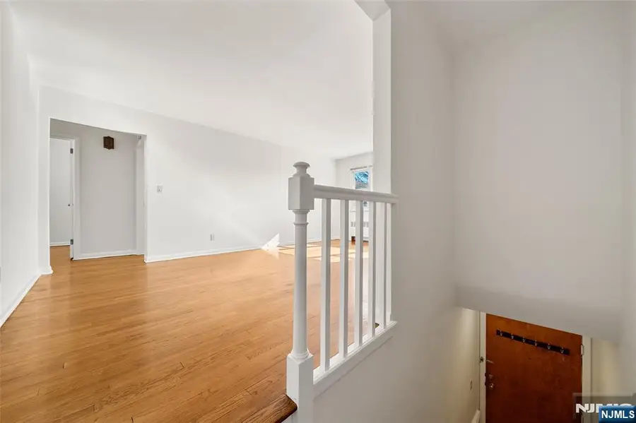 201 Oakdene Place C2, Cliffside Park, NJ 07010 - #3