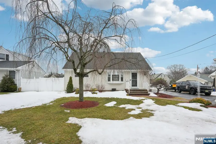 2 White Oak Lane, Wayne, NJ 07470 - #2