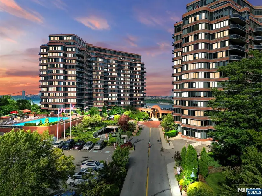 100 Carlyle Drive 7K-S, Cliffside Park, NJ 07010 - #2