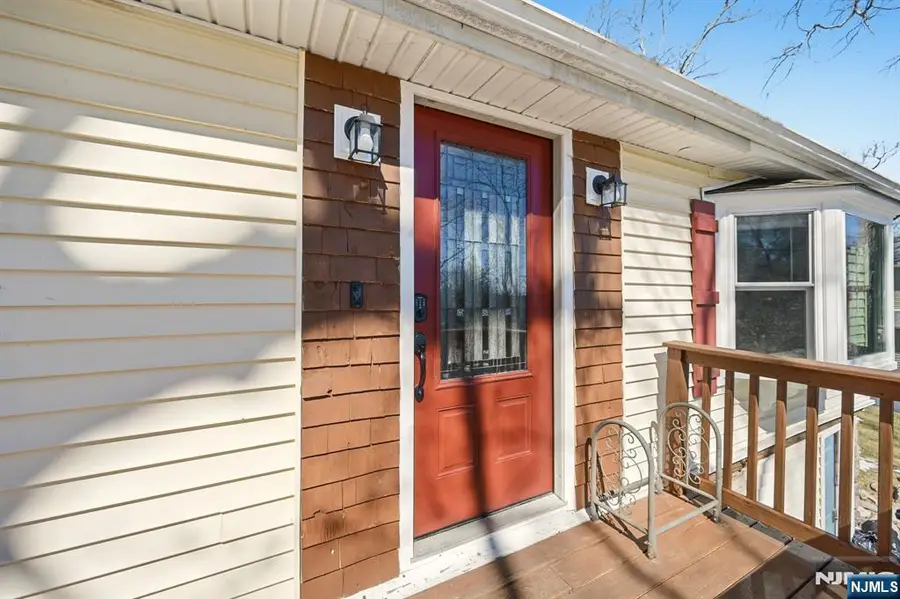 42 Woodside Drive, West Milford, NJ 07480 - #3